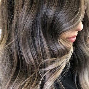 Meet your Posher, Lisa